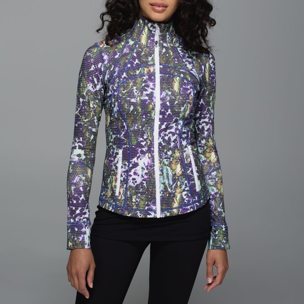 Lululemon Define Size 6 Floral